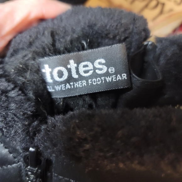 Totes Joni DK Weather Boots in Black - Picture 2 of 10